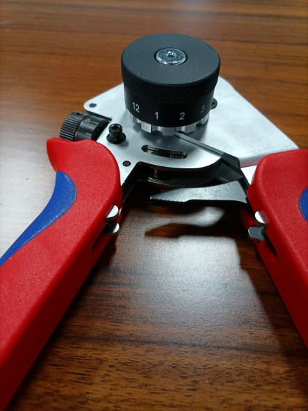 凱尼派克KNIPEX壓線鉗